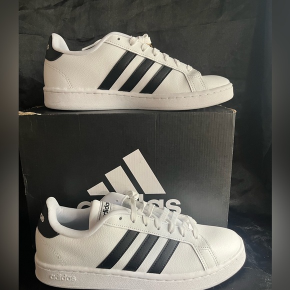 Adidas- Grand Court Tennis - Picture 1 of 3